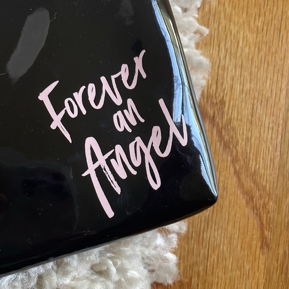 Victoria's Secret Forever an Angel Black Patent Makeup Bag Zip Travel - Picture 2 of 6